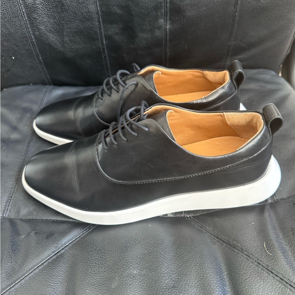 Men's Express Black Leather Performance
Hybrid Dress Sneakers